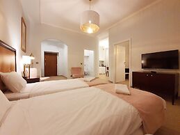 Holiday Suites Cracow