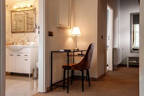 Holiday Suites Cracow