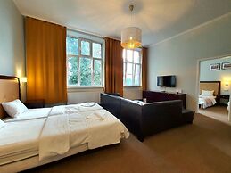 Holiday Suites Cracow