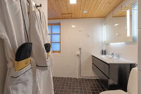 Kuukkeli Log Houses Teerenpesä - Superior Suite A49