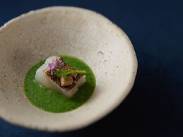 Lake Shikotsu Tsuruga Besso Ao no Za