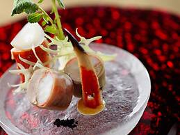 Lake Shikotsu Tsuruga Besso Ao no Za