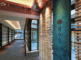 Lake Shikotsu Tsuruga Besso Ao no Za