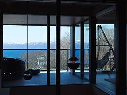 Lake Shikotsu Tsuruga Besso Ao no Za