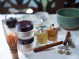 Lake Shikotsu Tsuruga Besso Ao no Za