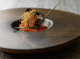 Lake Shikotsu Tsuruga Besso Ao no Za