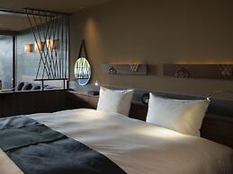 Lake Shikotsu Tsuruga Besso Ao no Za