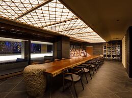 Lake Shikotsu Tsuruga Besso Ao no Za