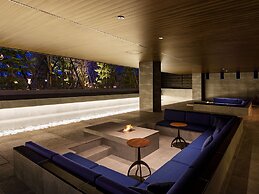 Lake Shikotsu Tsuruga Besso Ao no Za