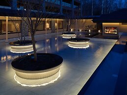 Lake Shikotsu Tsuruga Besso Ao no Za