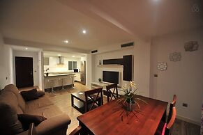 Avenida entre Estadio y Victoria