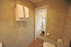 Casa Cinco Dormitorios Acceso Playa