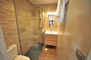 Casa Cinco Dormitorios Acceso Playa