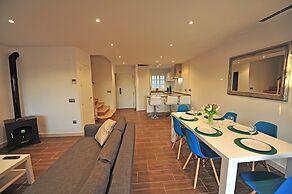 Casa Cinco Dormitorios Acceso Playa