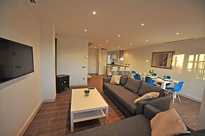 Casa Cinco Dormitorios Acceso Playa