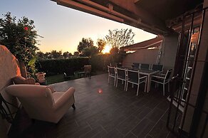 Casa Cinco Dormitorios Acceso Playa