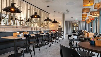 Holiday Inn - the niu, Keg Hamburg Ost by IHG