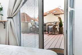 The Old Town Square & Parizska Apartments