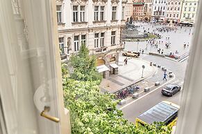 The Old Town Square & Parizska Apartments