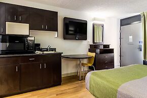 Studio 6 Lagrange, GA