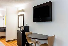 Studio 6 Lagrange, GA