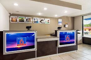 Studio 6 Lagrange, GA