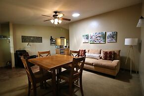 Hidden Canyon Retreat