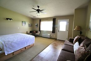 Hidden Canyon Retreat