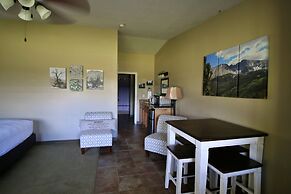 Hidden Canyon Retreat