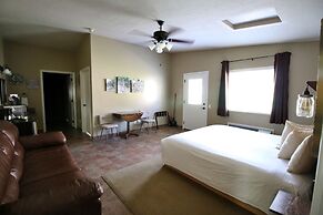 Hidden Canyon Retreat