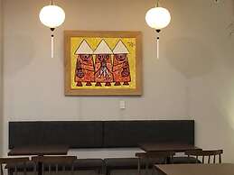 Backhome Hotel - Hostel