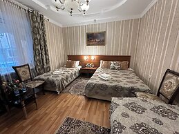 Sarbon Hotel