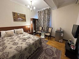 Sarbon Hotel