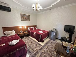 Sarbon Hotel