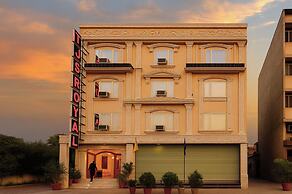 Hotel TJS Royale