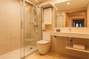 Hotel TJS Royale