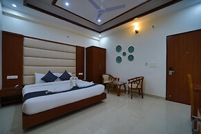 Kamay The Grand Alova