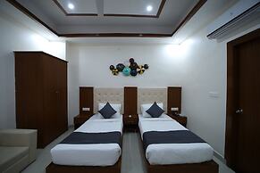 Kamay The Grand Alova