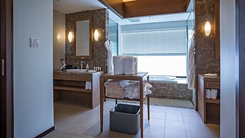 Okinawa Kariyushi Resort Exes Naha