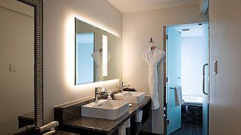 Okinawa Kariyushi Resort Exes Naha