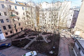 Apartment on Zagorodny 8