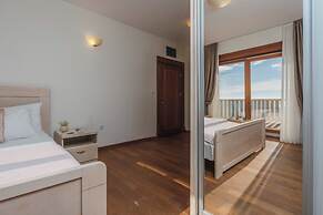 Pietra Mare Apartments