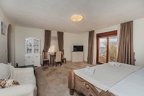 Pietra Mare Apartments