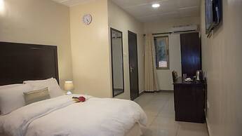 Ssnit Guest House