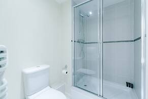 Roomspace Apartments-Courtyard Guildford