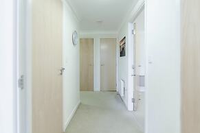 Roomspace Apartments-Courtyard Guildford