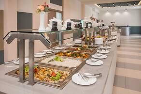 AURUM Family Resort & Spa
