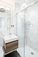 Roomspace Apartments -The Legacy