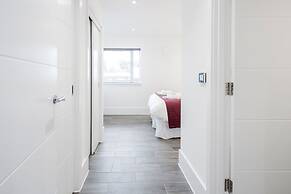 Roomspace Apartments -The Legacy