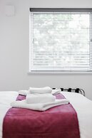 Roomspace Apartments -The Legacy